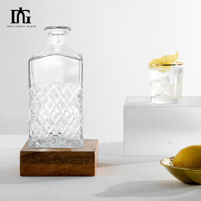 Material do corpo Vidro de luxo Whiskey conjunto com decantador de cristal livre de chumbo e copos