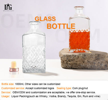 Material do corpo Vidro de luxo Whiskey conjunto com decantador de cristal livre de chumbo e copos