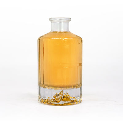 Garrafas de álcool OEM/ODM aceitáveis para Vodka Whisky Rum Gin Brandy em diferentes tamanhos