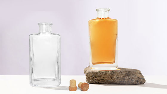 Garrafa de vidro com tampa de parafuso de 700 ml para licores e bebidas