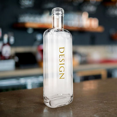 375 ml 500 ml 750 ml Borracha clara Vazia Vodka Whisky Gin Aspecto Vidro Garrafas de licor com cortiça