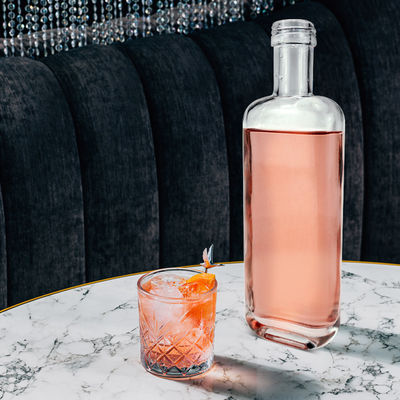 375 ml 500 ml 750 ml Borracha clara Vazia Vodka Whisky Gin Aspecto Vidro Garrafas de licor com cortiça