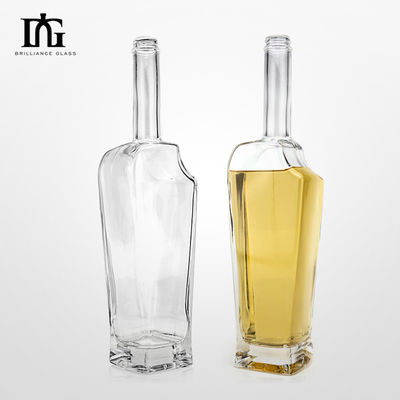 Barril limpo de rum, whisky, gin, vodka, bebidas alcoólicas e bebidas alcoólicas com cortiça e tipo de vedação