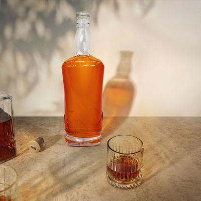 Capacidade 500ml Super Flint Glass Liquor Spirit Bottles com T Cork para Vodka Whiskey