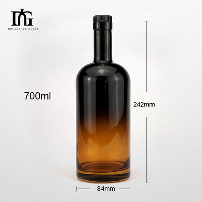 Garrafa de vidro verde oliveira de 700 ml de capacidade com tampa de cortiça de madeira e gravura personalizada