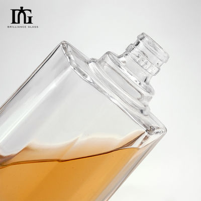 250ml/500ml/700ml/750ml Quadrado garrafa de uísque de licor com cortiça espessura de vidro pesado fundo
