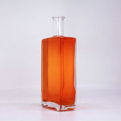 Bebidas carbonatadas Garrafa de vidro com rolha de cortiça 750 ml 500 ml Whisky Rum Gin Tequila Brandy Spirits