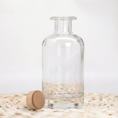 Forma clássica Flint Brandy Spirits Vazio Liquor Branco Garrafa de vidro 500ml 700ml Super