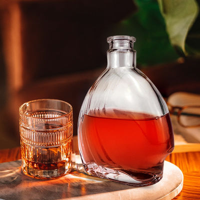 Manuseio da superfície de gravação Garrafa de vidro vazia em forma de 500 ml para champanhe