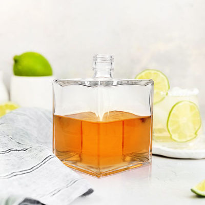 Gravação Quadrada Garrafa de Vidro 100ml 200ml 250ml 500ml 700ml 1000ml Vinho Uísque Brandy Tequila Gin Garrafa com Cortiça