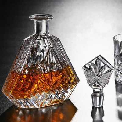 Crystal Whiskey Decanter Set com 2 copos de uísque à moda antiga